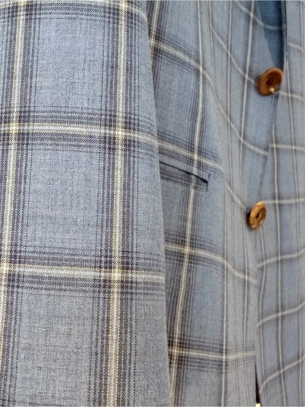 Tom James Holland & Sherry Super 100’s Blue Windowpane Sport Coat 36R